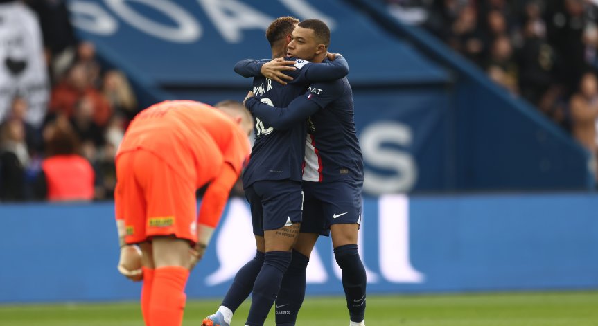 ПСЖ ликува след голово шоу на Мбапе и Меси срещу 