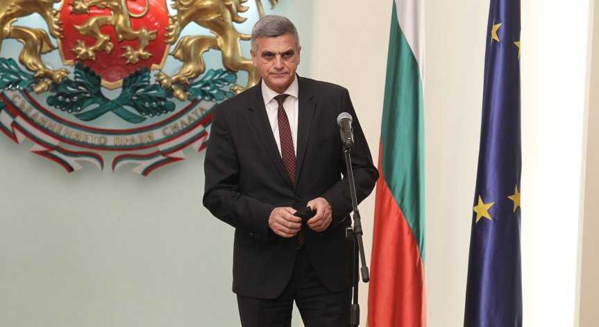 Военните министри на България и Испания проверяват патрулите във въздушното ни пространство