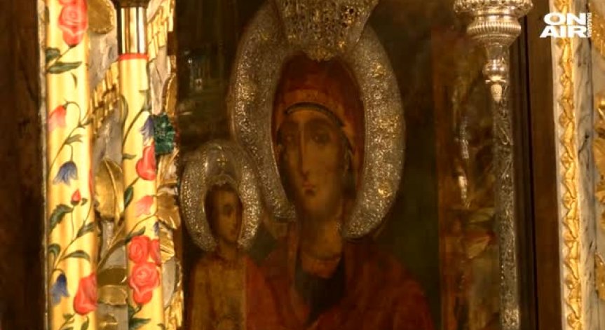 В третия ден на Коледа почитаме Пресвета Богородица