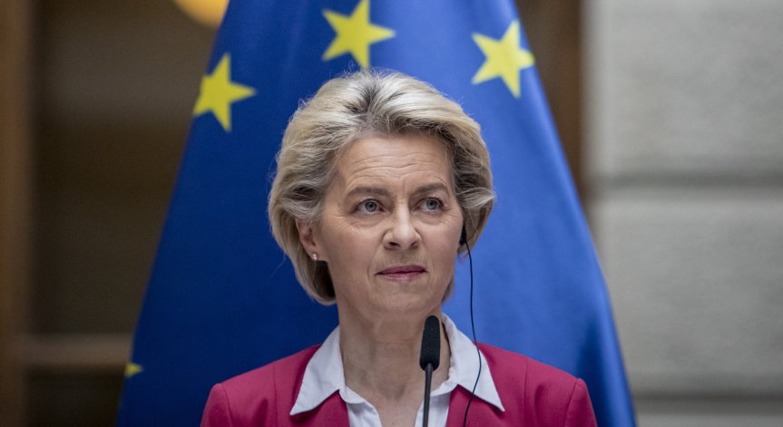 Фон дер Лайен: ЕС постигна целта си - ваксинира 70% от населението с поне една доза