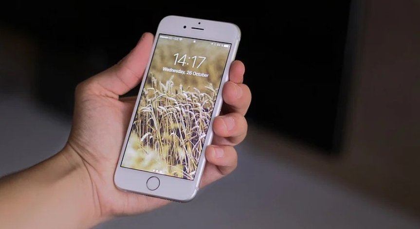 Apple продаде най-много телефони в седмиците около Коледа