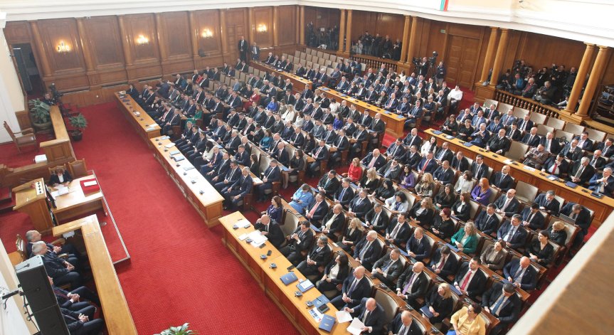 Контактната група Плевнелиев-Паси започва работа, първо се среща с ГЕРБ