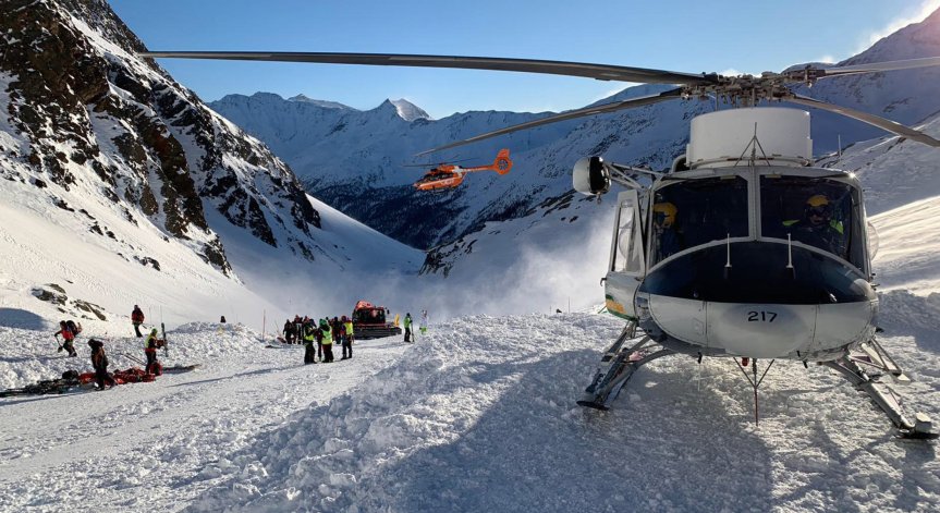 Най-малко четирима загинаха при лавина близо до Монблан, има и ранени