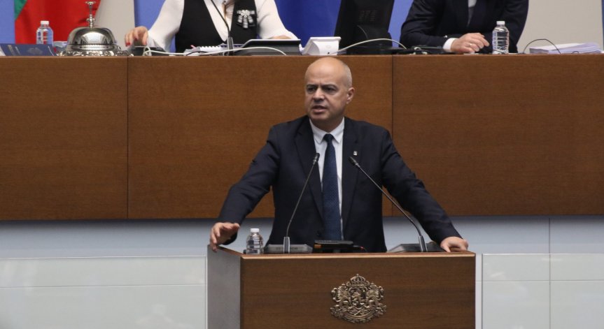 БСП предлага: 2 млн. лв. в бюджета за възстановяване на Паметника на Съветската армия