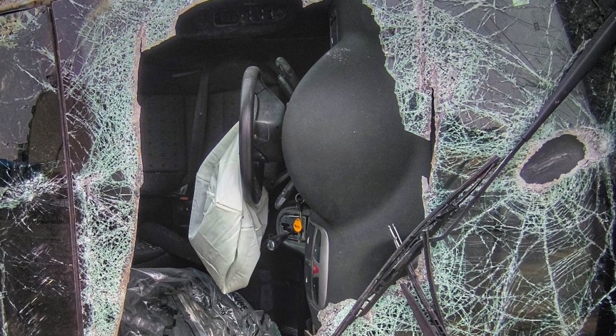 Шофьор е в тежко състояние след катастрофа по пътя София - Варна