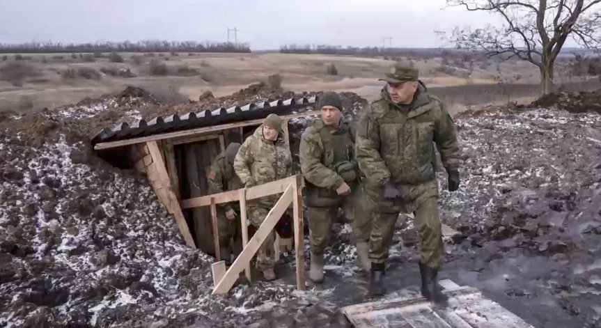 Русия помилва затворници, били се в Украйна, призова ги 