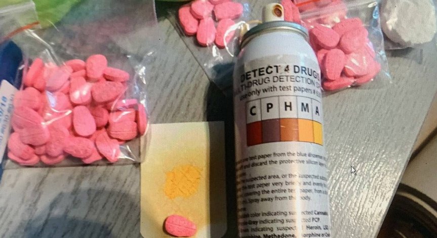 Спипаха двама по време на сделка с наркотици в Горна Оряховица