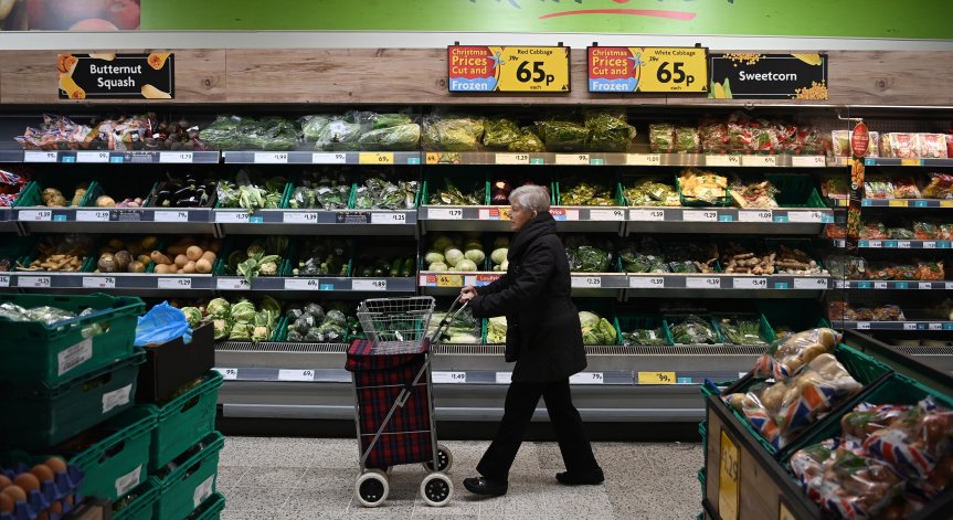 Супермаркетите засилиха предлагането на свои марки, потребителите искат да пестят