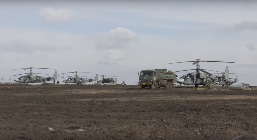 Украински хеликоптери поразиха петролен резервоар в руския Белгород