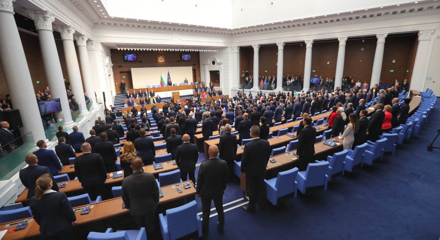 Ще получават ли депутатите заплати по време на предизборната кампания?