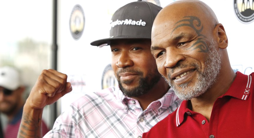 Тайсън: Захапах ухото на Холифийлд, защото исках да го убия