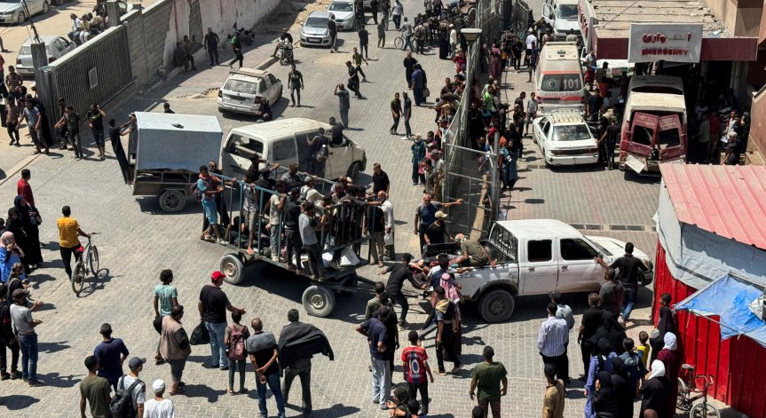 11 жертви край пунктове за разпределение на помощ.