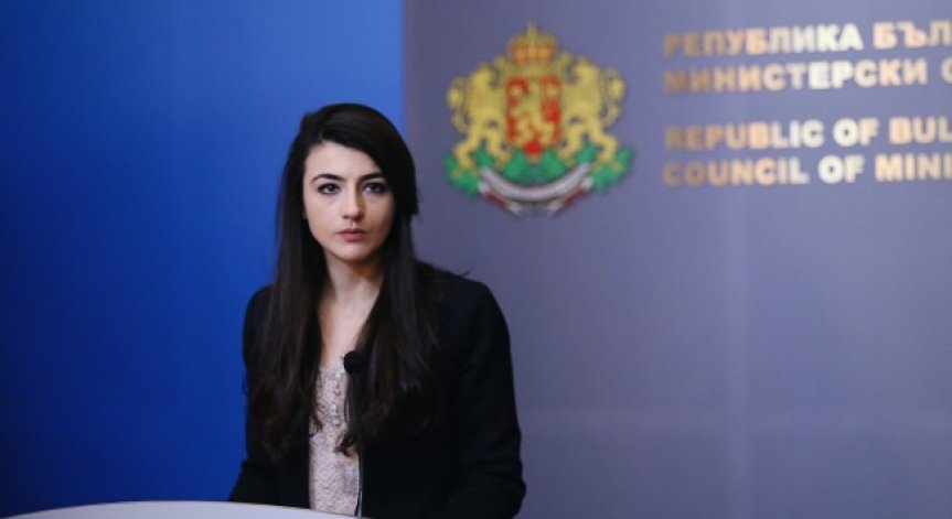 Категорично: Правителството няма да изпраща изтребители към Украйна