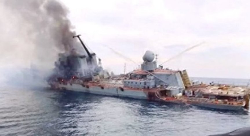 Мистерия: Заплашват ли в Русия роднини на загинали моряци от крайцера 