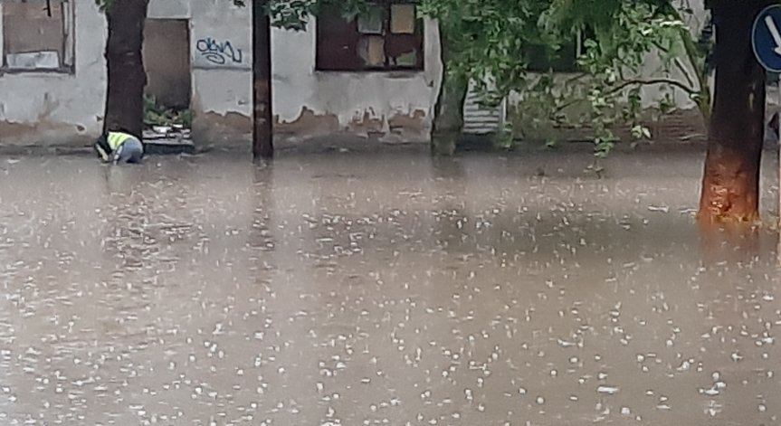 Бедствено положение в 3 силистренски села, дъждът е разрушил мостове