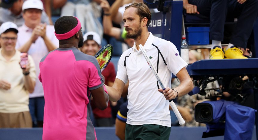 Тиафо повали Медведев и си уреди изцяло американски четвъртфинал на US Open