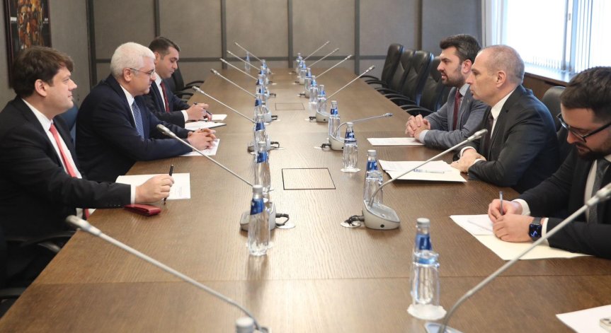 Нови подробности за блокирания танкер край Ахтопол