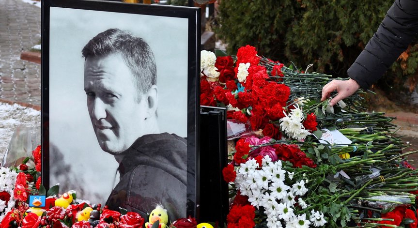Въпреки риска от репресии негови поддръжници ще проведат възпоменателни събития днес.