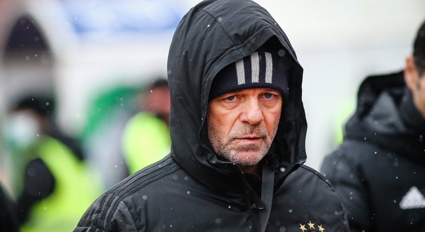 Стойчо Младенов прекроява защитата за дербито с 