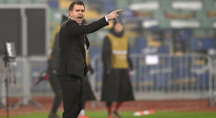 Спрягат босненец за мястото на Топузаков в 