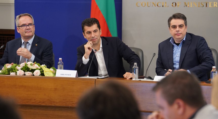 Петков очерта сценарий за значителен растеж на българската икономика
