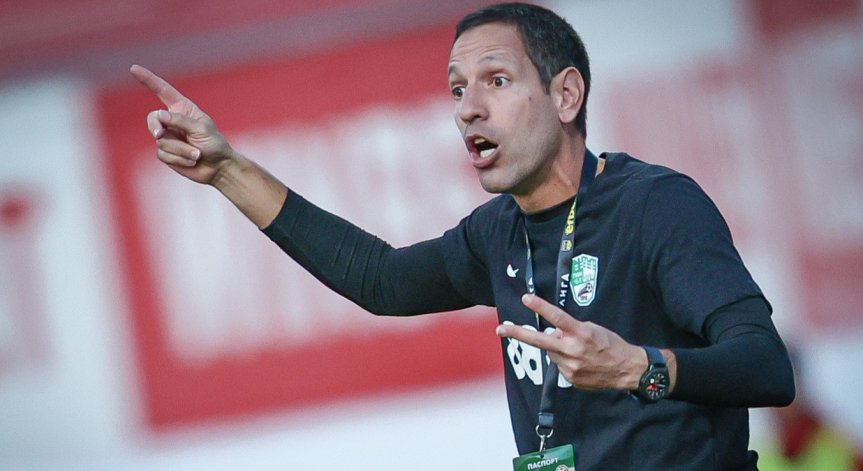 Хосе Луис Ачиар води тима от септември 2023 г.