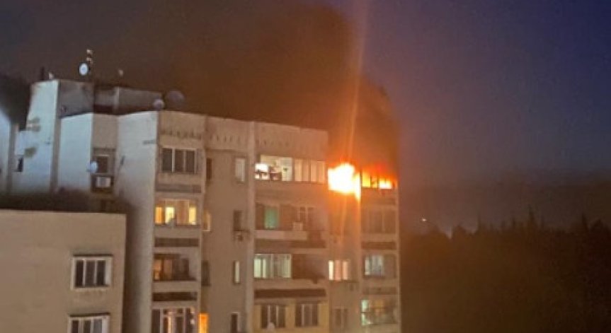 Огнен ад в блок в Стара Загора (+ВИДЕО)