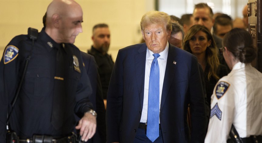 Тръмп поиска делата срещу него да се излъчват на живо по телевизията