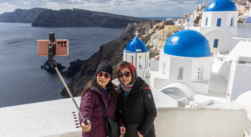 Туристите изчакват развитието на ситуацията.