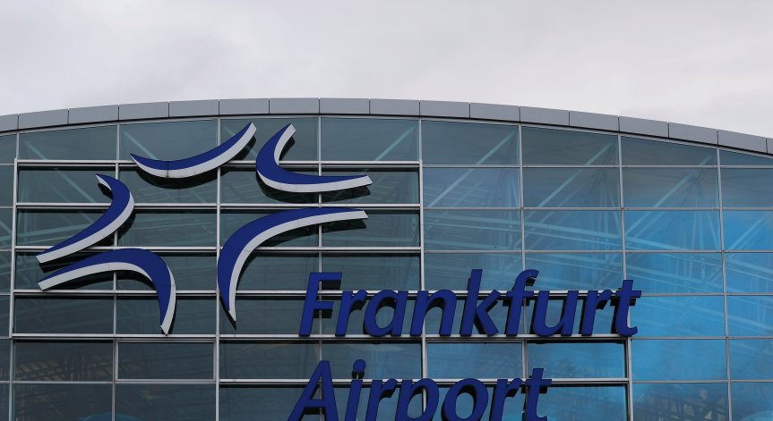 Два самолета се удариха на летището във Франкфурт