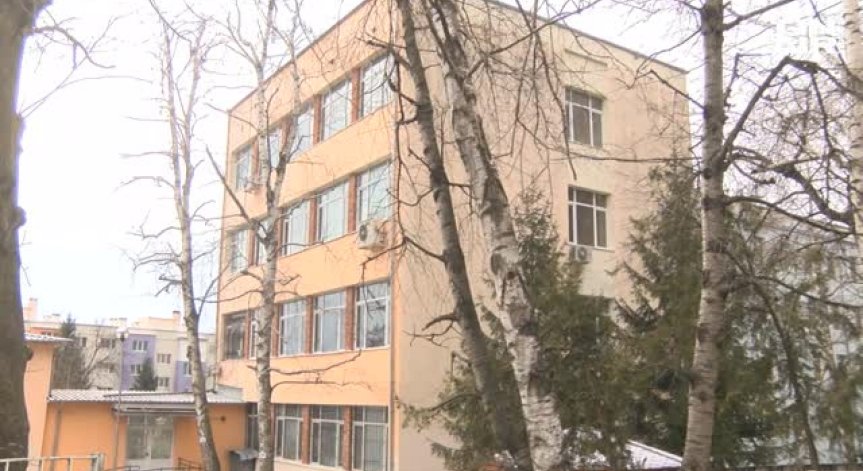 Паника във Велико Търново: Агресивен мъж плаши ученици