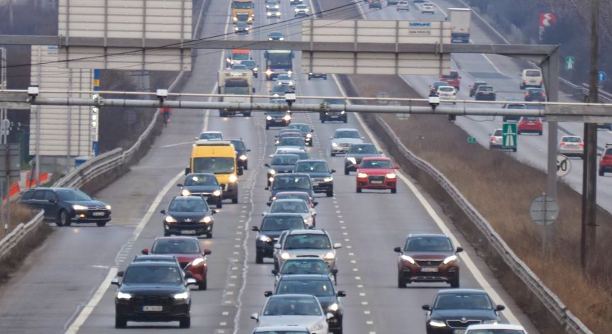 АПИ с важна информация за пътуващите по Великден, обяви кога спират движението по 