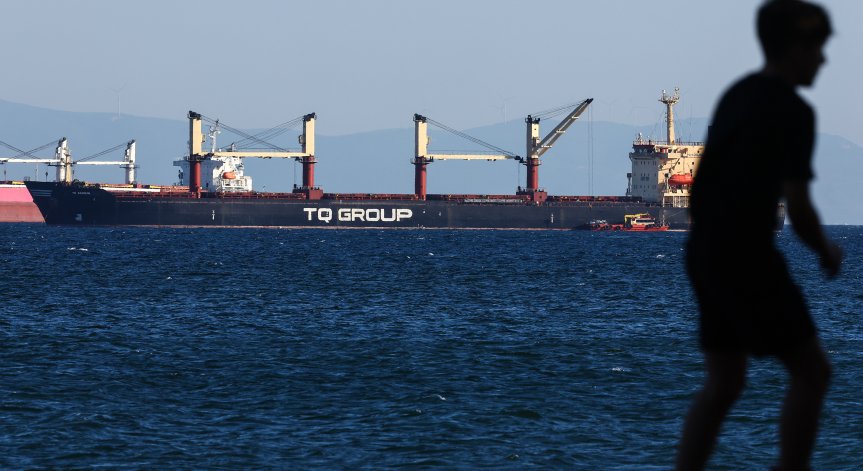 Русия: Открихме следи от експлозиви в пътуващ за Ростов кораб