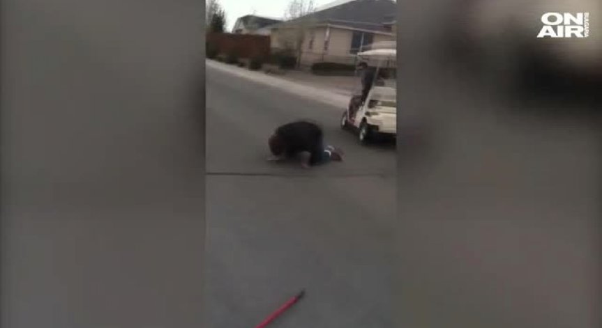 Боси по асфалта