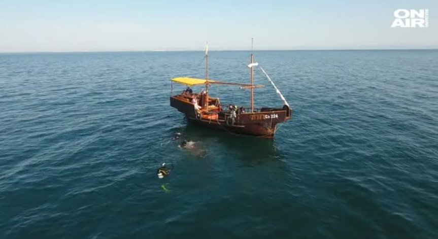 Изпомпването на мазута от потъналия кораб край Созопол започна