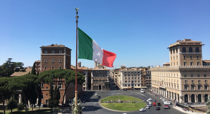 Ключови избори в Италия. Заплашена ли е страната от политически хаос?