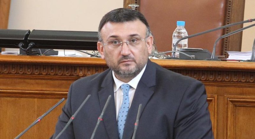 Маринов ще съди всеки, който твърди, че е укривал данни за извършено престъпление