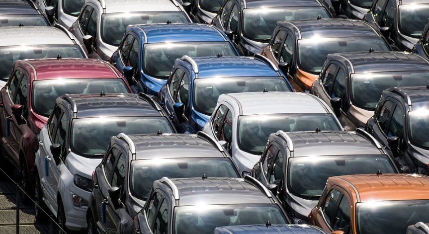 Ефектът Brexit: Автомобилни производители затварят заводите си на Острова