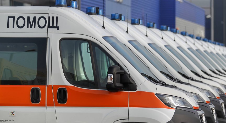 Мъж и жена загинаха при катастрофа край Панагюрище