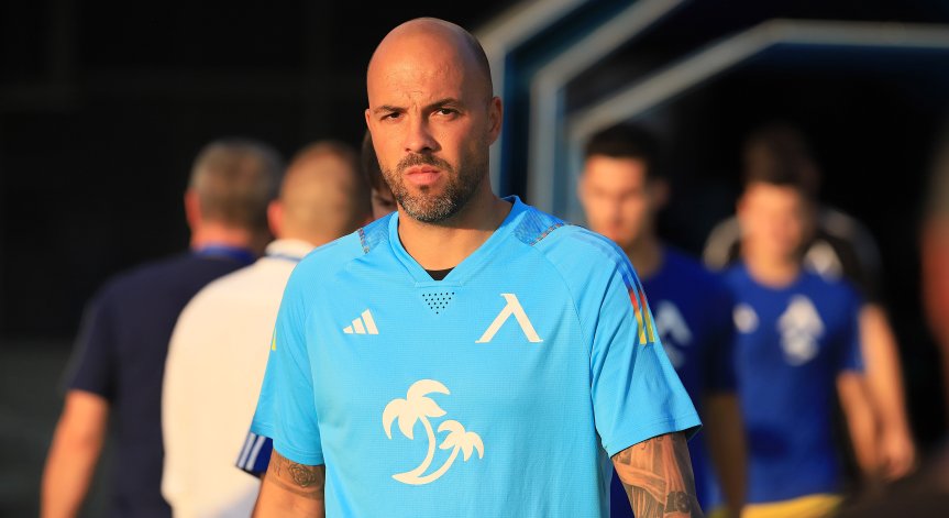 Без Ники Михайлов и Жереми Петрис на тренировката на 