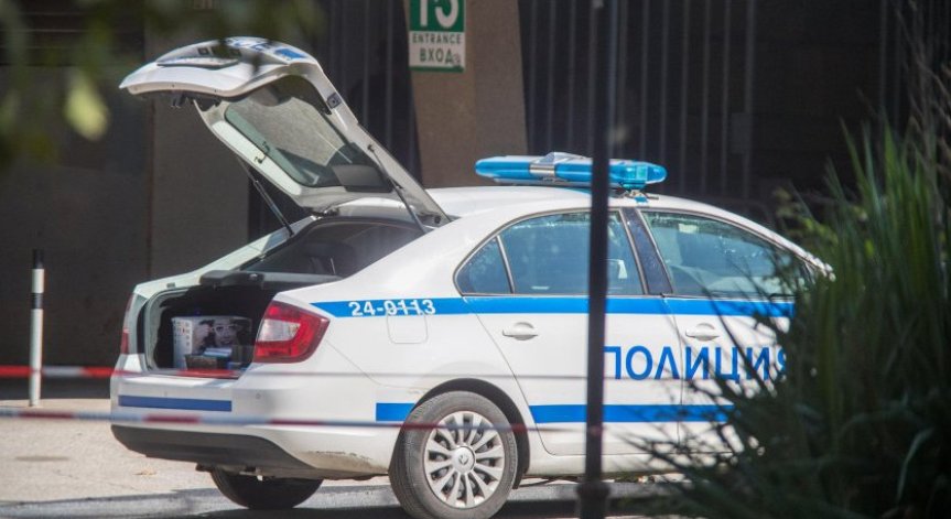 Задържаха двама мъже в Шумен за измами с бързи кредити чрез чужди данни
