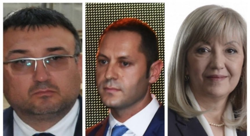 Кои са тримата кандидати за овакантените министерски кресла?