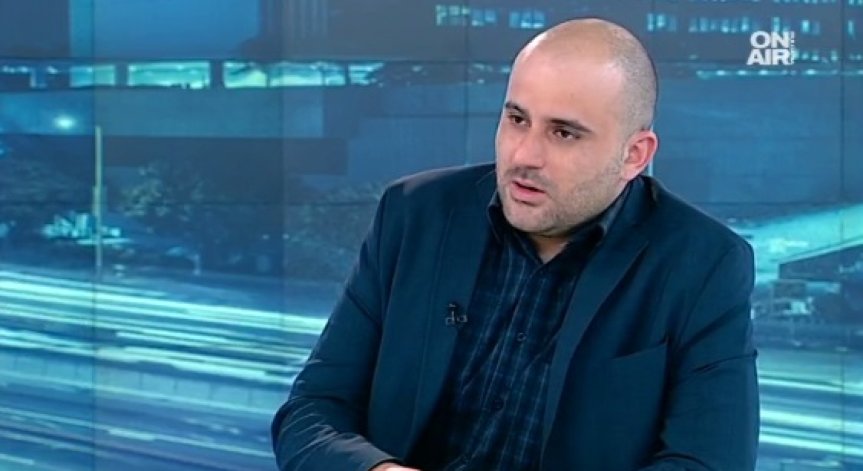 Анализатор вижда почерка на 