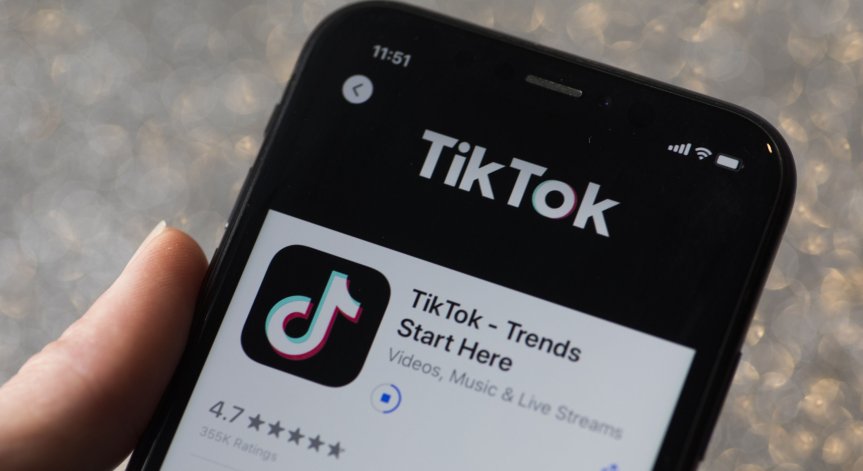 Тръмп даде зелена светлина на сделката между Oracle и TikTok