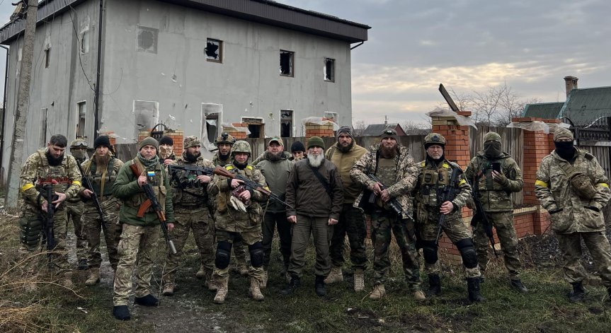 Мюсюлмани в Украйна чакат въоръжени до зъби богословите на Кадиров