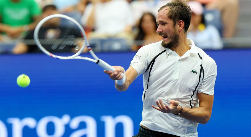 Медведев започна с убедителна победа на US Open
