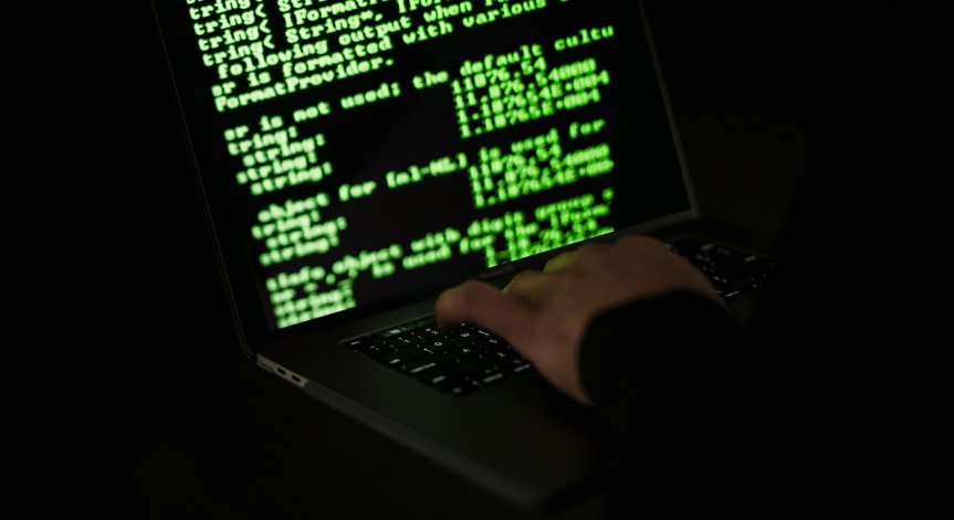 Хакерите често изпират незаконните средства, като ги насочват през децентрализирани финансови борси.