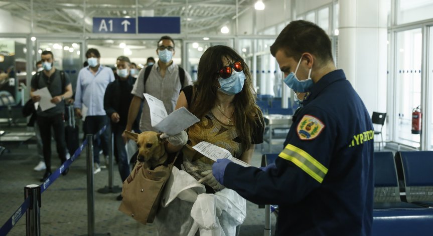 Влизаме в Кипър само с отрицателен PCR тест, Гърция с нови изисквания