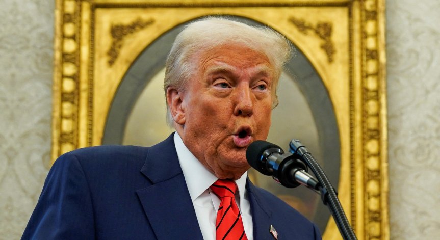 Тръмп искал палестинците да напуснат Газа само временно.