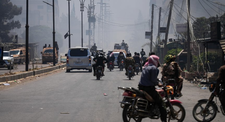 Градът е под обсада.